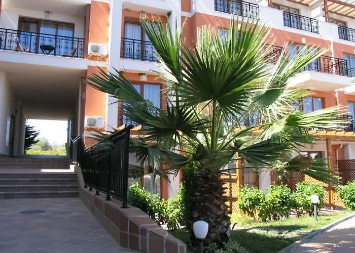 Paradise Garden Hotel *