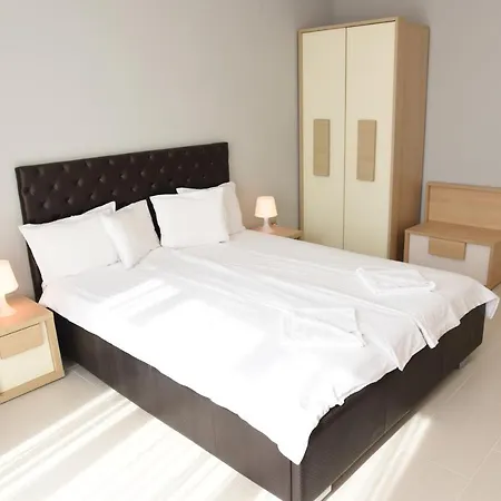 Paradise Garden Chernomorets