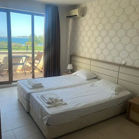 Hotel Paradise Garden *