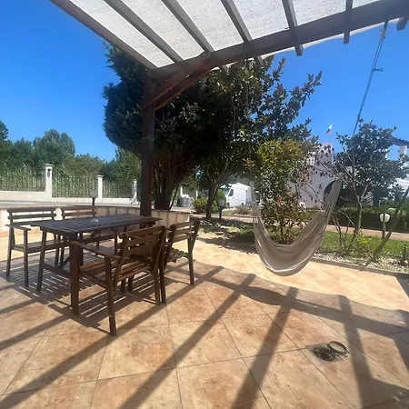 Otel Paradise Garden Chernomorets