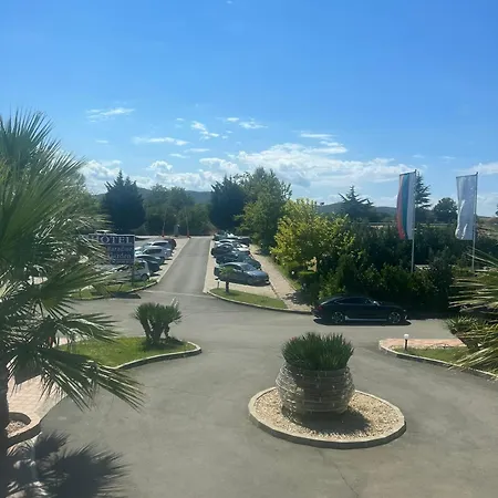 Paradise Garden Otel Chernomorets