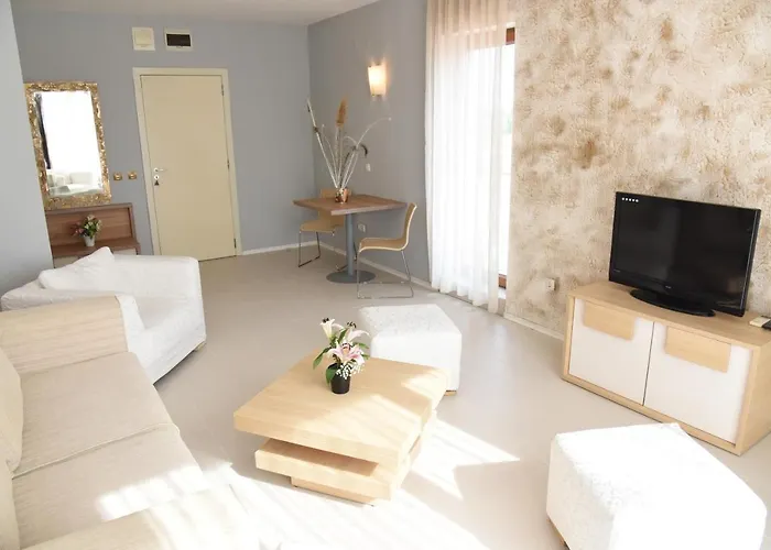 Paradise Garden * Chernomorets