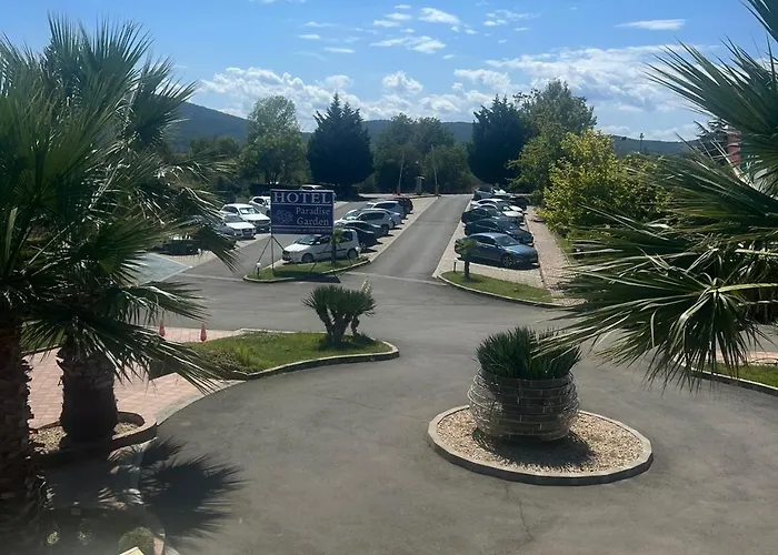 Отель Paradise Garden